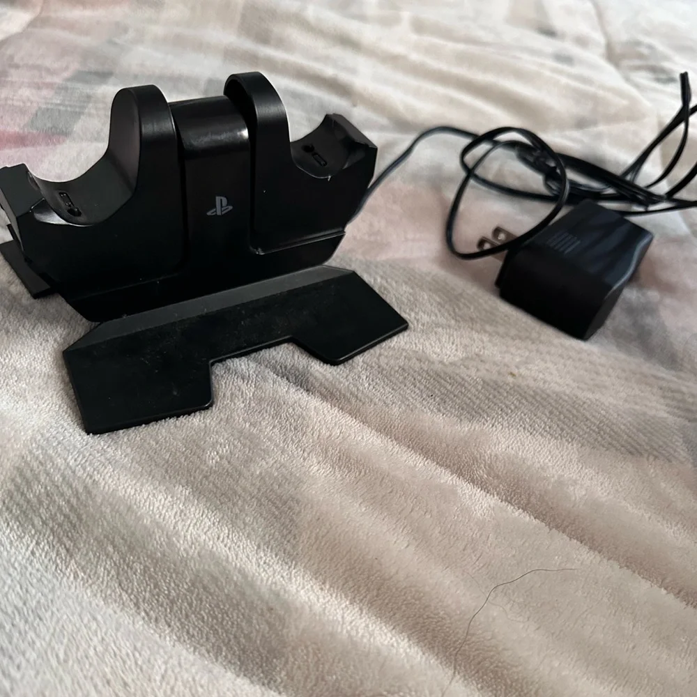 PS4 charging station